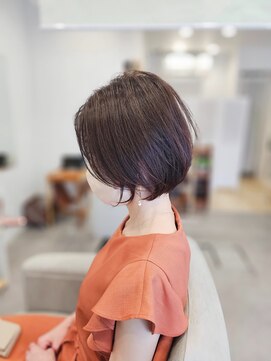 ツナグ(TSUNAGU) ☆質感にこだわった丸みショートボブ×透明感カラー