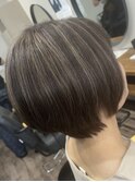 おしゃれな大人のデザインカラー 大人ハイライト 白髪ぼかし