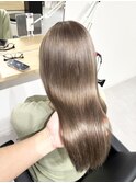 ミルクティーベージュ
