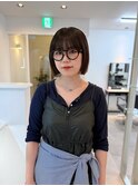 黒髪ミニボブ縮毛矯正でサラサラ