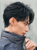 フィフスパーク(fifth PARK)&nbsp;自然な毛流れでラフにキマるセンターパート×フェザーパーマ