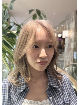 ピークアブー アヴェダ アトレ恵比寿(PEEK-A-BOO AVEDA) ミディアム/ミディアムレイヤー/ハイトーンミディアム