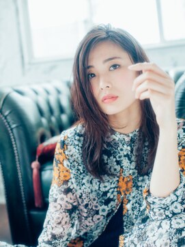 アジュール 倉敷店(Azule) Azule/レイヤーカット/暗めカラー