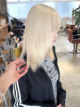 ヤーン(yarn.) レイヤーカット/ブロンド【赤堀友哉】