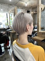 エカム(e-kam)&nbsp;【e-kam】ハイトーン×ペールカラー×髪質改善ショート