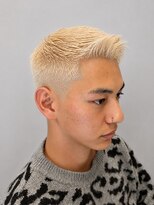 スター(STAR) ハイトーンフェード×爽やかショート|清潔感UP◎
