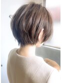 《Agu hair 妹尾》大人かわいい小顔ひし形ショートボブショート