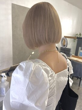 サンク 原宿 表参道(cinq) ダブルカラーイルミナカラーベージュカラーハイライトブリーチ