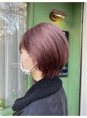 ピンクベージュ