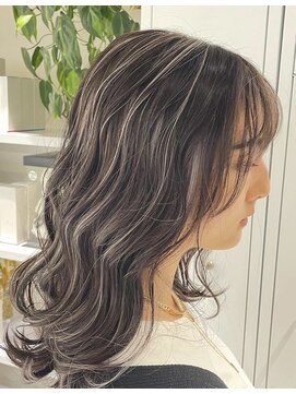 シエラ 南船場(CIERA.) CIERA.ホワイトベージュハイライト