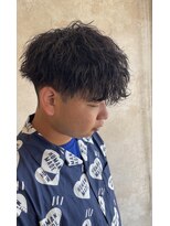 ブリーチ 宇都宮店(BLEACHi) 緩め波巻き×ツイスパ ミックス 前下がりヘアー