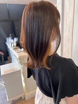 キャアリー(Caary)&nbsp;福山人気Caary インナーカラーベージュ切りっぱなし外ハネミディ