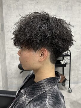 シャイン 大宮(SHINE) メンズカット/パーマ/ヘッドスパ/ブリーチ/眉毛/韓国/大宮/Men's