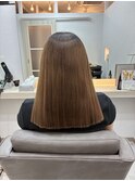ミディアム切りっぱなしボブ
