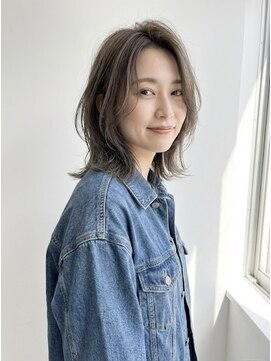 オリーブグレージュレイヤー