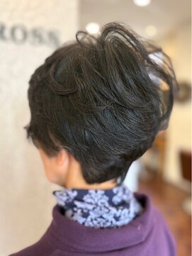 クロス(CROSS) 大人ショート/ひし形/60代70代/ミセスヘア