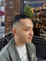 フォーコーナーズ(Four Corners)&nbsp;スキンフェードツーブロック刈り上げジェットモヒカンマンバン