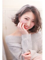 タイ(Tie) 柔らかウェーブボブ
