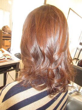 コア フィール ア デイ(COIFFURE A DAY) ミセス艶髪