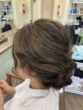 ウエスト オーランド(WEST O LAND) 編み込みアレンジ