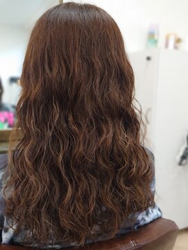 オルオル(OluOlu) カーリーなパーマスタイル★〔八戸、田向〕