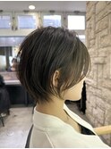 20代30代40代秋色くすみベージュ耳かけボブ