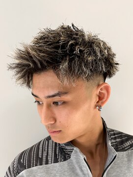 ルーシー 渋谷(LUCEY) ツイストジェットパイルツイストパーマツイストピンパーマ