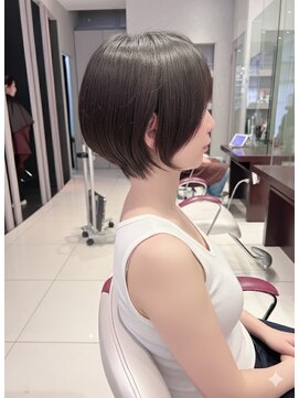 アース 大曽根店(HAIR&MAKE EARTH) earthショートレイヤーボブミルクティー丸みショートボブ