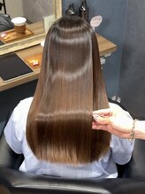 ダメージが気になり縮毛矯正を諦めてる方は、 1度Labimaniオリジナル髪質改善ストレートをお試しください！