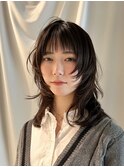 顔まわりカット顔まわりレイヤーミディアムウルフカット