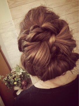 ヴィークス ヘア(vicus hair) 【vicushair】☆リボンアレンジ☆３style