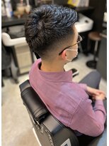 フランクスバーバー アンド ビアークラブ(FRANK'S BARBER and BEER CLUB)&nbsp;かき上げショートレイヤーワイルドアップバングフェード