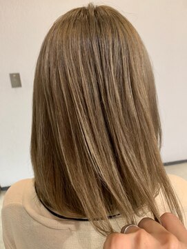 カットハウスジャックポット(Cut House Jackpot) 赤みを活かしたベージュカラー