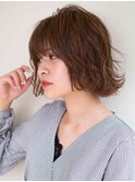外ハネボブ　動きのあるボブヘア