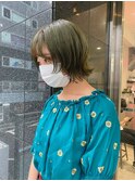 ウルフカット×オリーブグリーンカラー