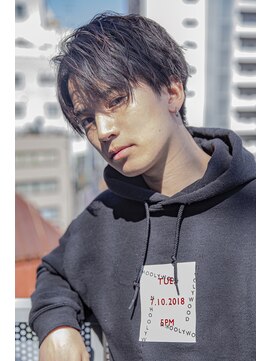 アイヴィ 表参道(IVY) 小久保☆シルバーグレー束間ショートウルフツーブロックマッシュ