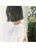 レンク(LENC)&nbsp;オリーブベージュ　切りっぱなしボブ