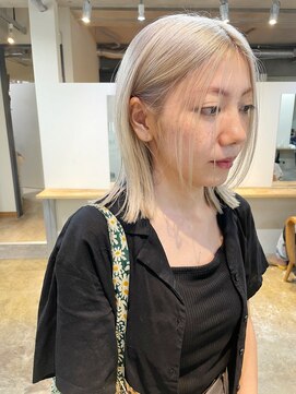 ソイ 下北沢(soi) 【White beige】センターパート_ホワイトベージュ_ケアブリーチ