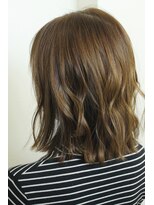 ビアージュ(Viage)&nbsp;:外はねウェーブミディ　:ベージュカラー　#オレンジベージュ