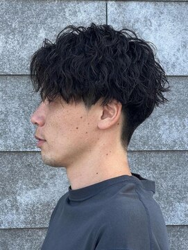 ニアウ 伊勢崎連取店(Niau) 刈り上げマッシュセンターパートツイストスパイラルパーマメンズ