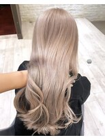 トゥイン 八王子(TWIN)&nbsp;美髪カラー イメチェンに ホワイトブロンド 八王子美容室