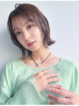 ホスタ 大阪梅田店(fosta) グレージュベージュショートボブショートレイヤーブリーチ学割