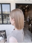 大人可愛い小顔ショートボブミルクティーベージュ