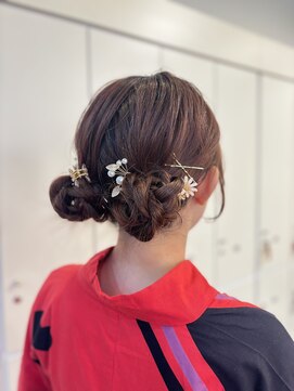 プランタンアヴェダ(printemps AVEDA) やるツインお団子アレンジ