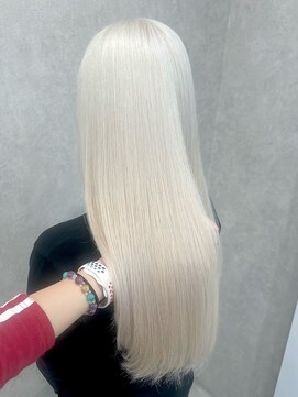 ロウル 渋谷(LOWRL) ラベンダー/ブリーチ/ハイトーン/ケアブリーチ/エクステ