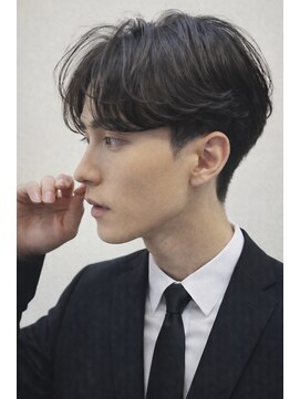 アットラブ バイ ベル(at'LAV by Belle) 《スーツ仕事でもカッコいい》/シャドウパーマ/センターパート