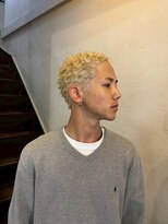 ビーバイエイトジェンツ(Bee by EIGHT GENTS)&nbsp;波巻きツイストスパイラル/リバースセンターパート/心斎橋