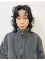オトソーデン(Oto-soden) ミディアムウルフ×スパイラルパーマ