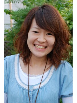 コムチュヴ(Comme tu veux) スウィートなリラックスカールボブ