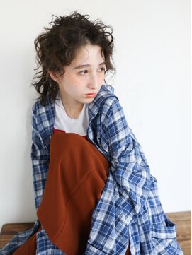 レス 伏見(LESS) 『LESS』カーリーアレンジ